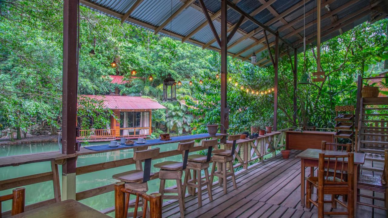 Cabanas Del Lago La Fortuna Bagian luar foto
