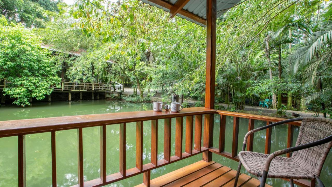 Cabanas Del Lago La Fortuna Bagian luar foto